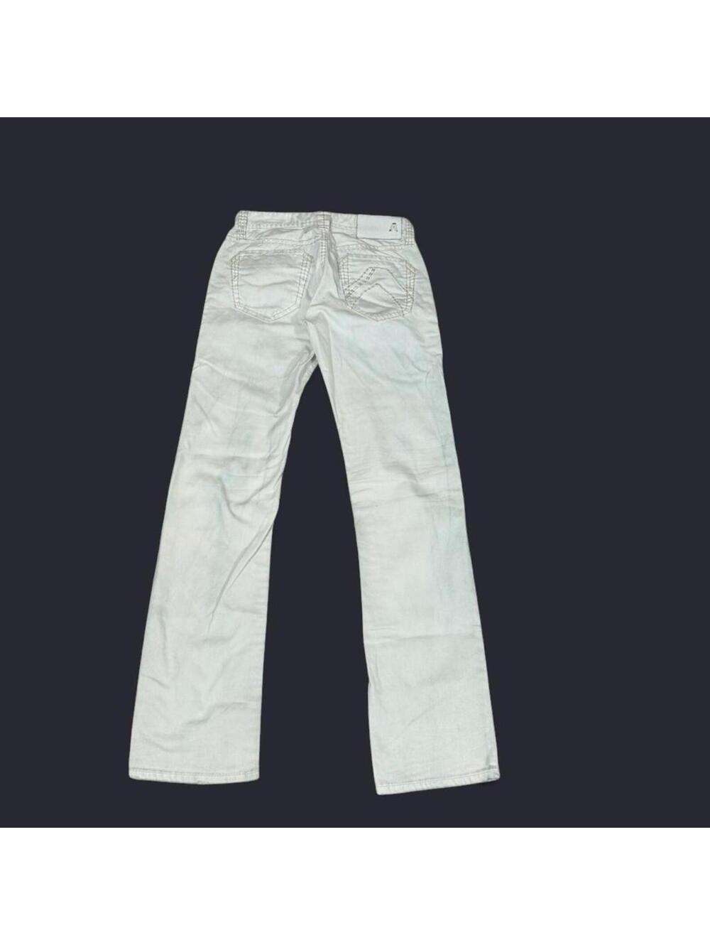 Buckaroo white denim jeans with light blue dye shade